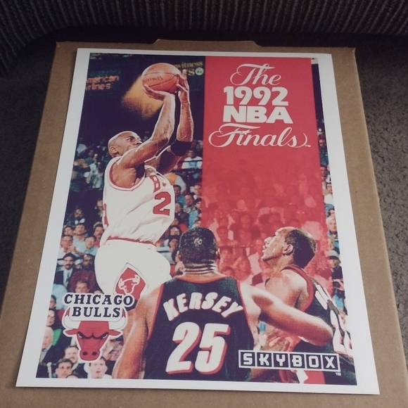 NEW MICHAEL AIR💨JORDAN 8.5x11 BULLS VINTAGE ULTRA GLOSSY 1992 NBA FINALS POSTER - Picture 4 of 4
